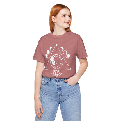 Triangle moon phases & Lotus - T-Shirt